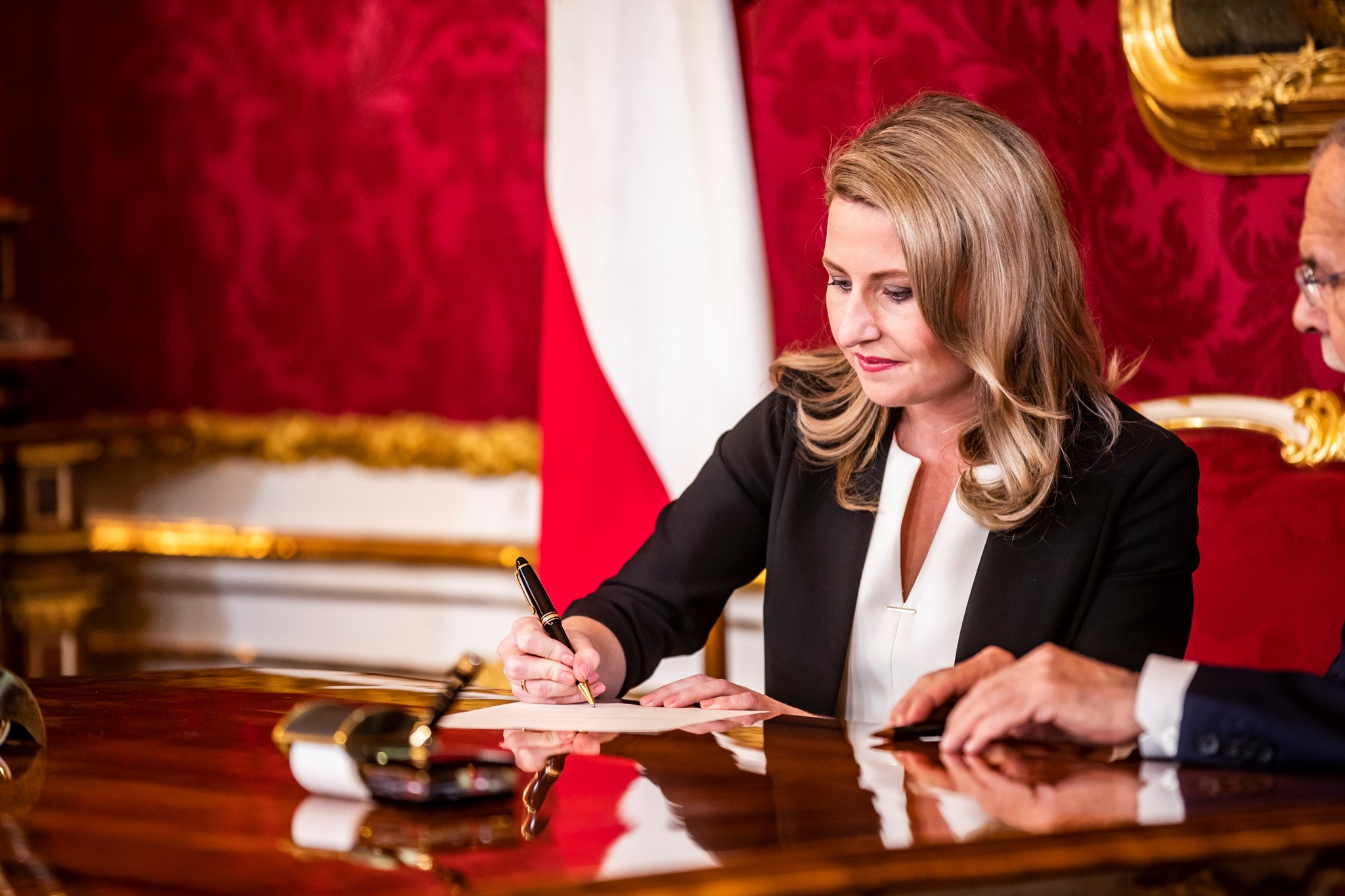 Musulmanii din Austria, incluși pe harta islamului. Ministrul Integrării: Nu e o luptă împotriva musulmanilor, ci a islamului politic