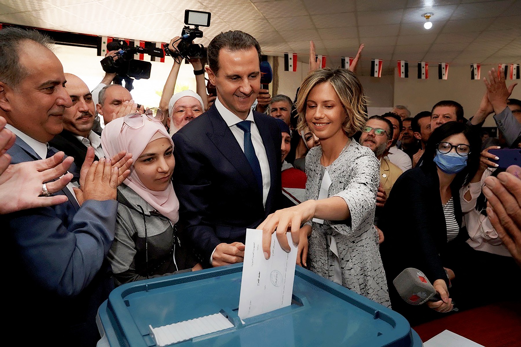 Bashar al-Assad a fost declarat câștigător al alegerilor din Siria. Occidentul și opoziția au numit alegerile „o farsă”