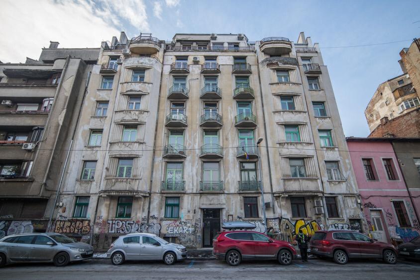 Buline roșii, degradare și dispreț. Cum au ajuns ruine clădirile celui mai mare arhitect modernist român