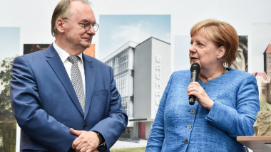 Reiner Hasseloff si Angela Merkel
