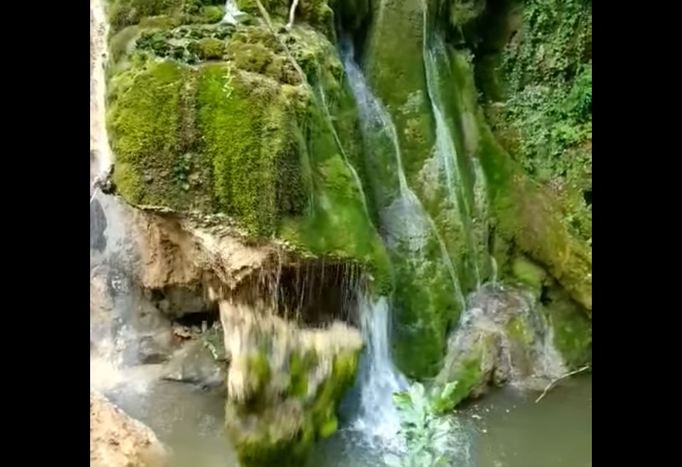 VIDEO. Momentul in care Cascada Bigar se prabuşeste