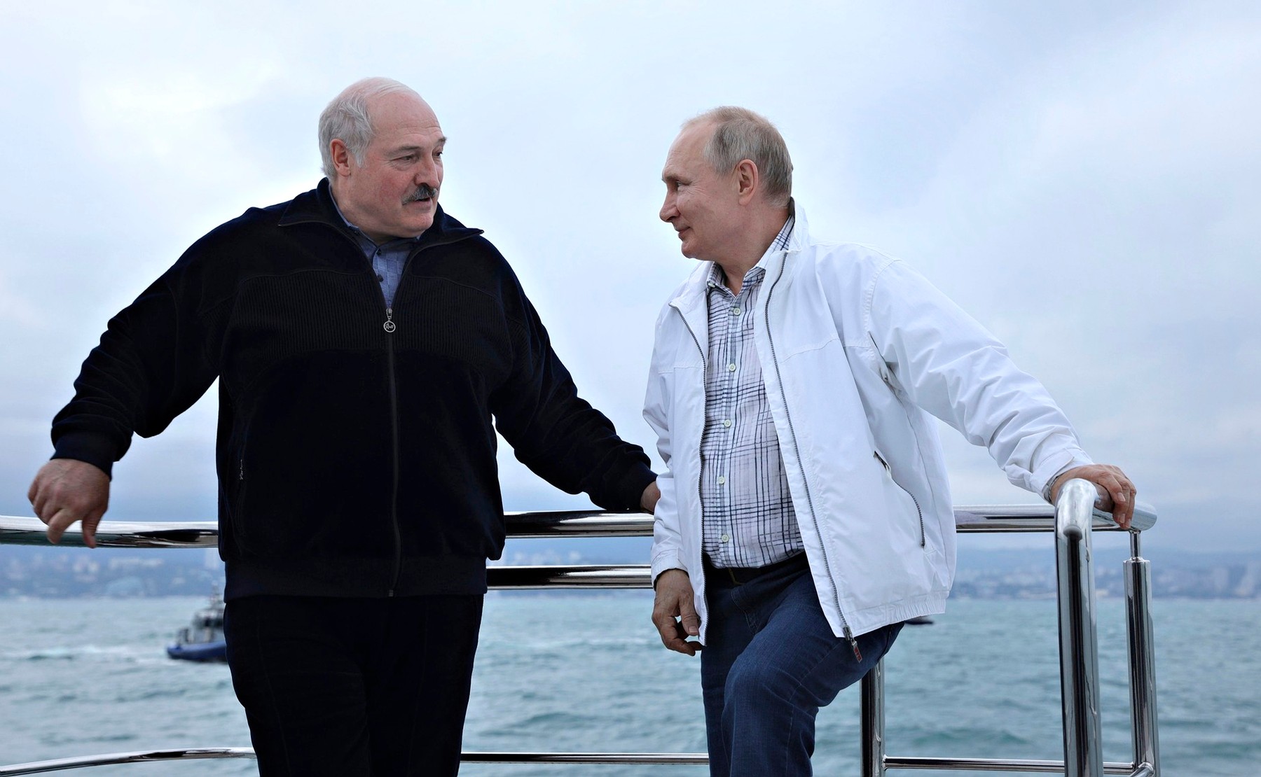 Putin și Lukașenko au avut o întâlnire „lungă și semnificativă”, care „a durat mult după miezul nopții”