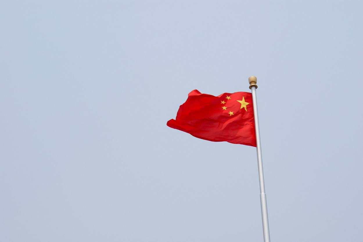 Beijingul cere NATO sa nu mai „exagereze teoria Chinei ca amenintare” si acuza o „mentalitate de Razboi Rece” din partea aliatilor
