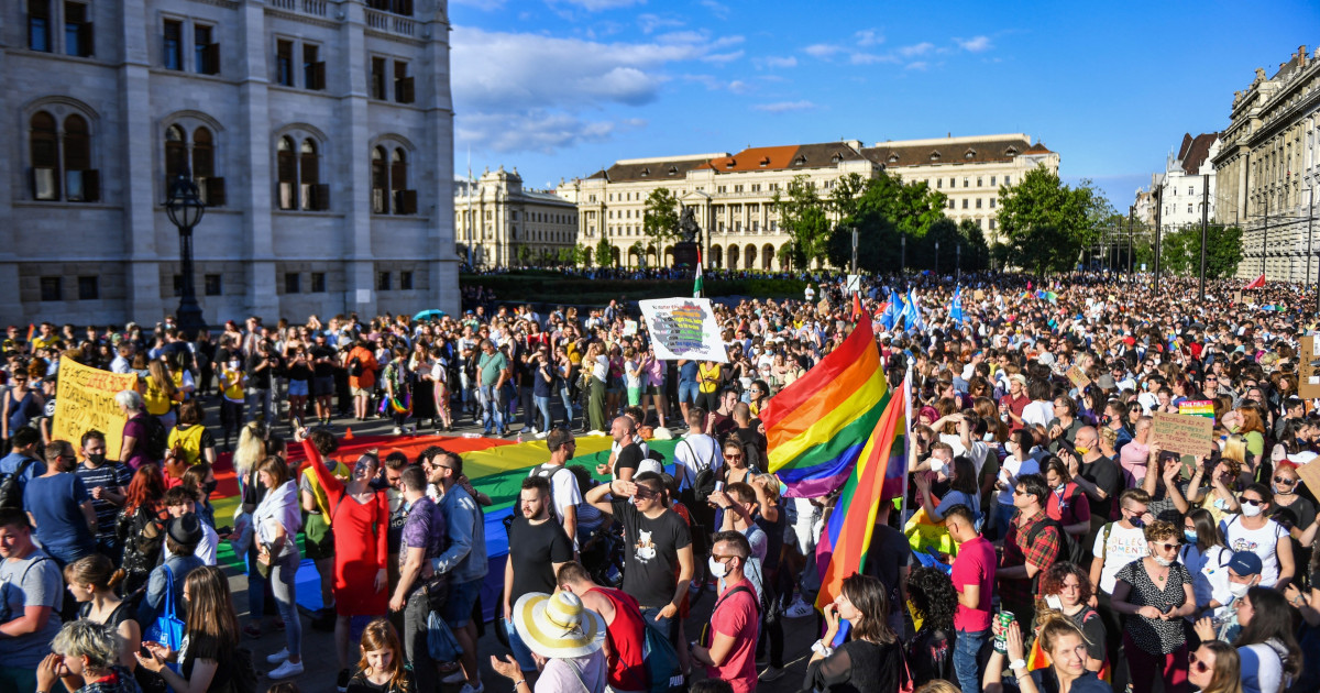 Istoria Cluburilor LGBT Bucuresti 