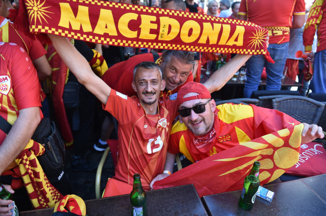 agerpres_suporteri euro macedonia