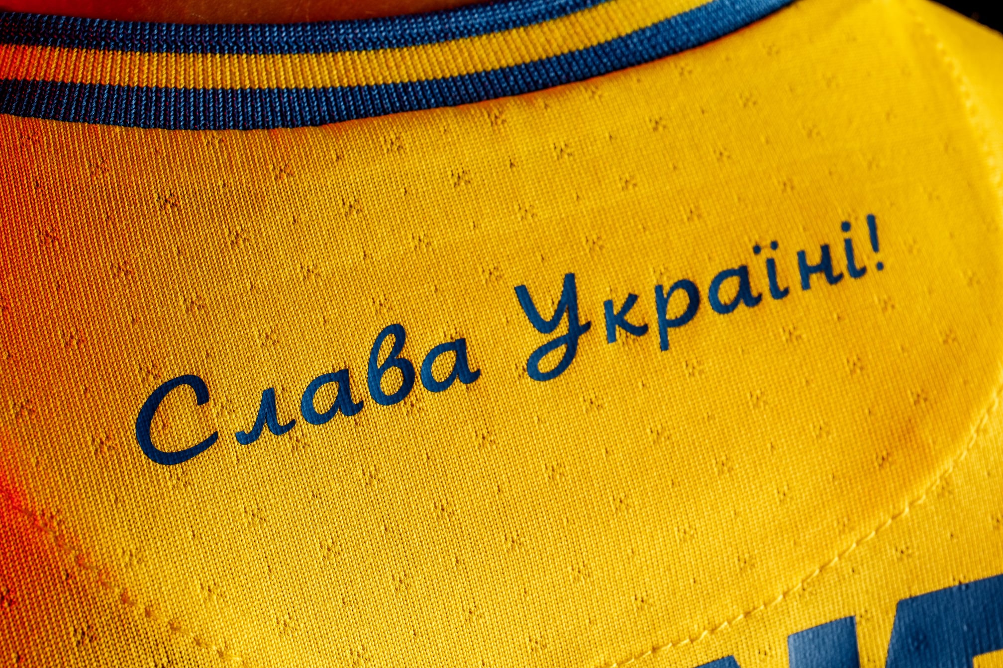 Scandal la EURO 2020. UEFA cedează la presiunile Rusiei și obligă Ucraina să schimbe tricourile naționalei