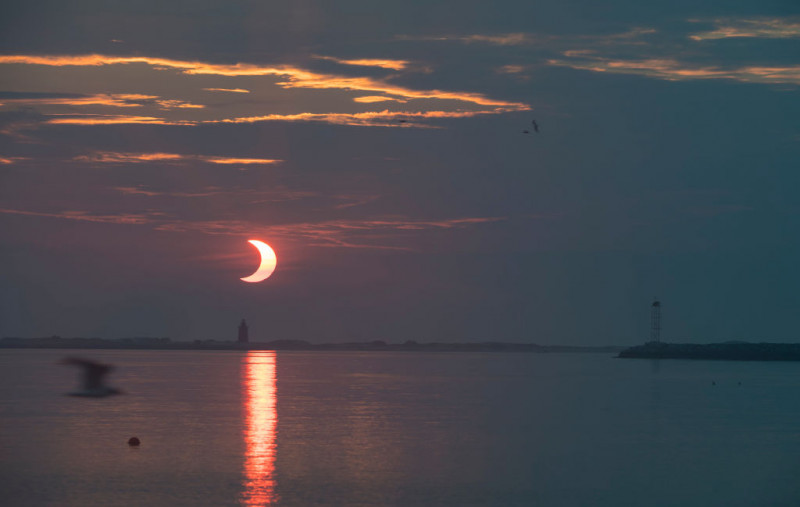 Rare Sunrise Eclipse Entrances Northeast States