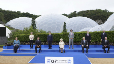 regina elisabeta a II a s-a intalnit cu liderii G7