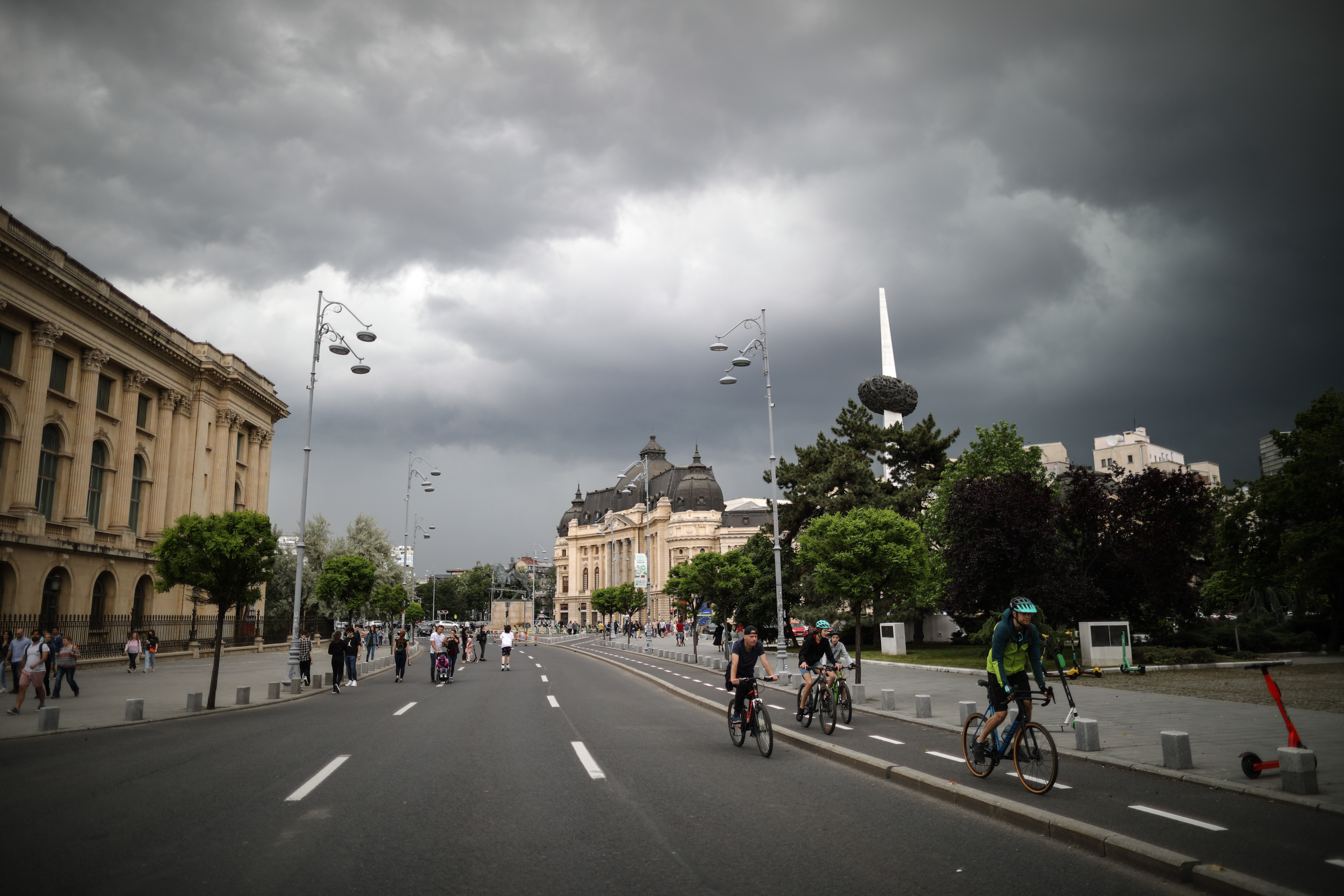 Prognoza meteo specială pentru București. Sunt așteptate ploi