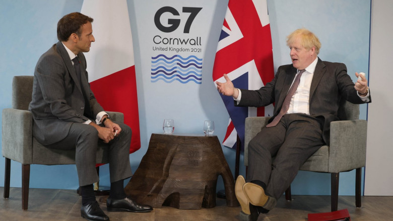 Preşedintele Franței, Emmanuel Macron, alături de prim-ministrul britanic, Boris Johnson la summitul G7.