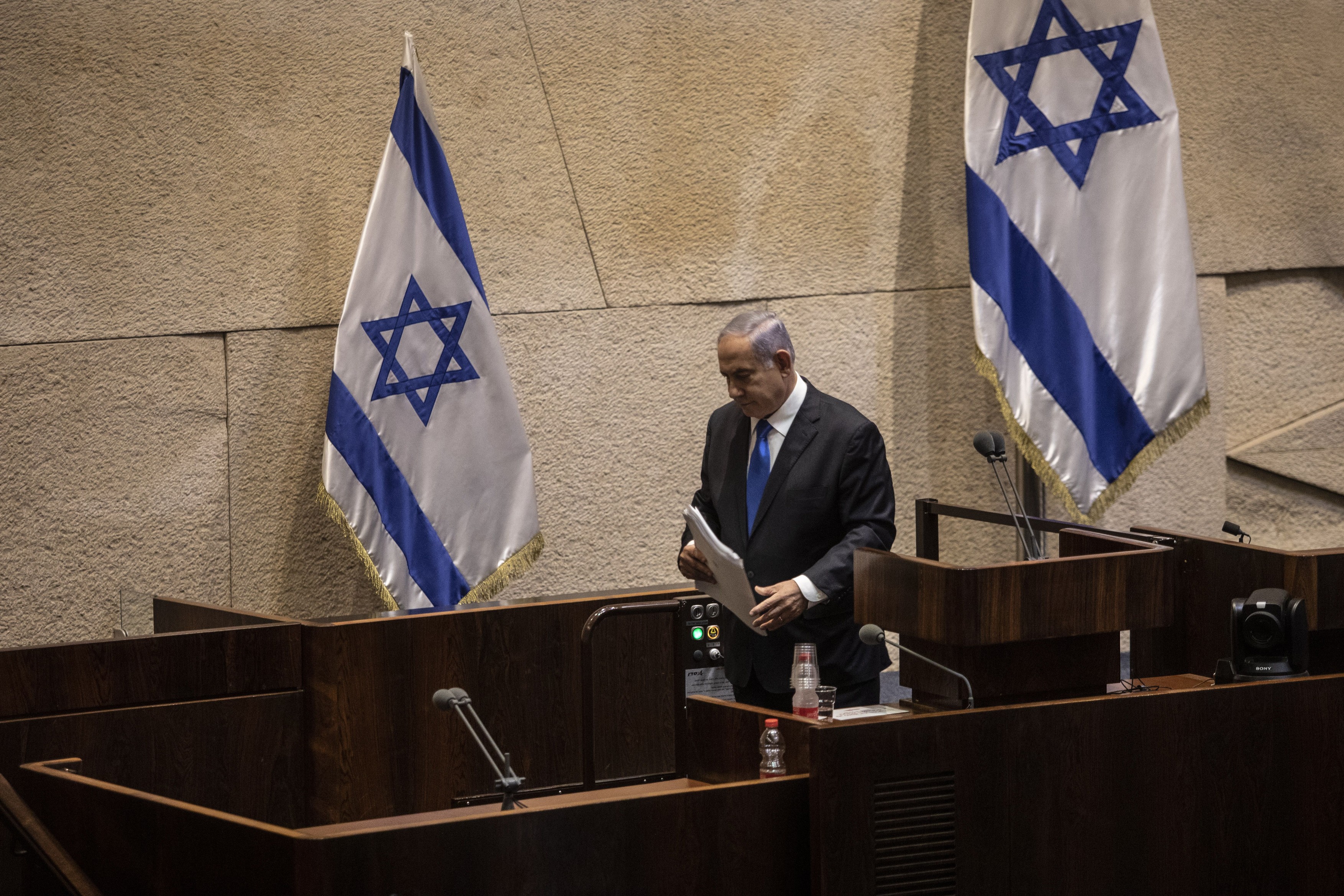 După 12 ani în funcția de premier, Netanyahu a fost înlăturat de la putere. Noul Guvern, condus de Naftali Bennett și Yair Lapid