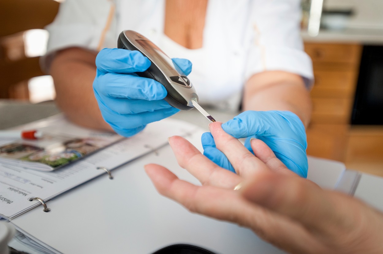 11,6 % dintre români au diabet, iar asta e consecinţa unui stil de viaţă nesănătos, spune Rafila