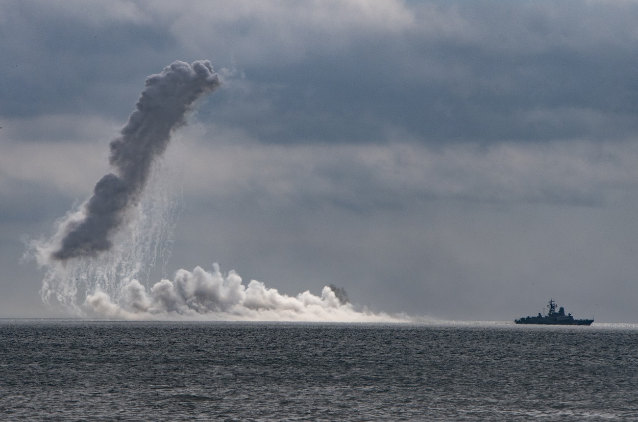 Japonia denunţă „intensificarea” activităţilor militare ale Rusiei în jurul arhipelagului nipon