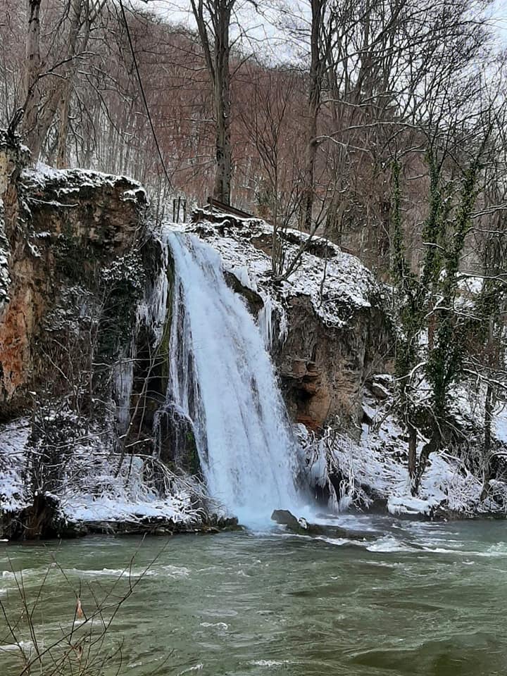 cascada-vadu-crisului-fb.jpg5