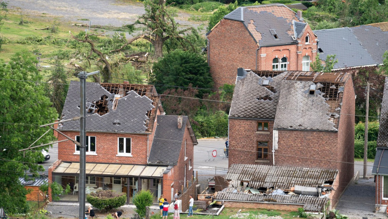 Case distruse de o tornadă în Belgia