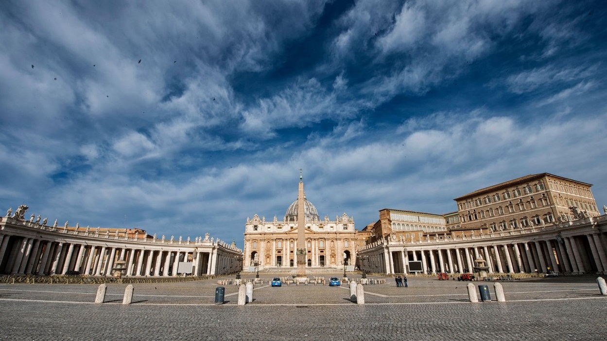 Vaticanul ar putea pierde 116 milioane de euro din vânzarea unui imobil din Londra, aflat în centrul unui scandal financiar