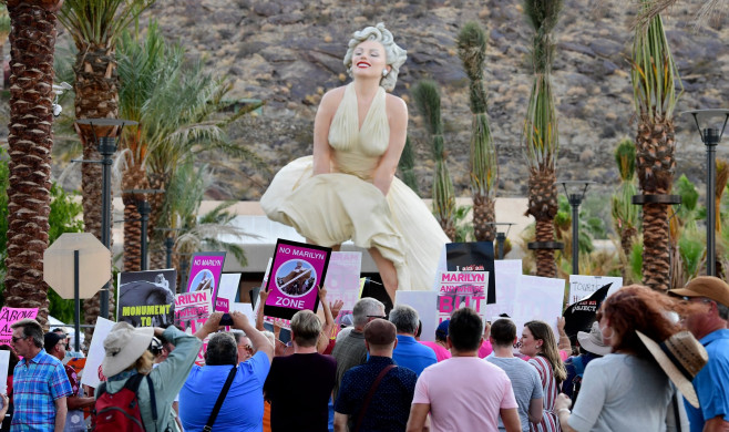 statuie marilyn protest4 profimedia