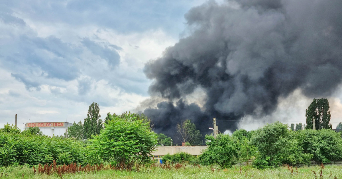 Un nou incendiu la Constanța. Locuitorii, salvați de vânt pentru a doua zi consecutiv: noxele s-au împrăștiat către mare - Vimarsana News