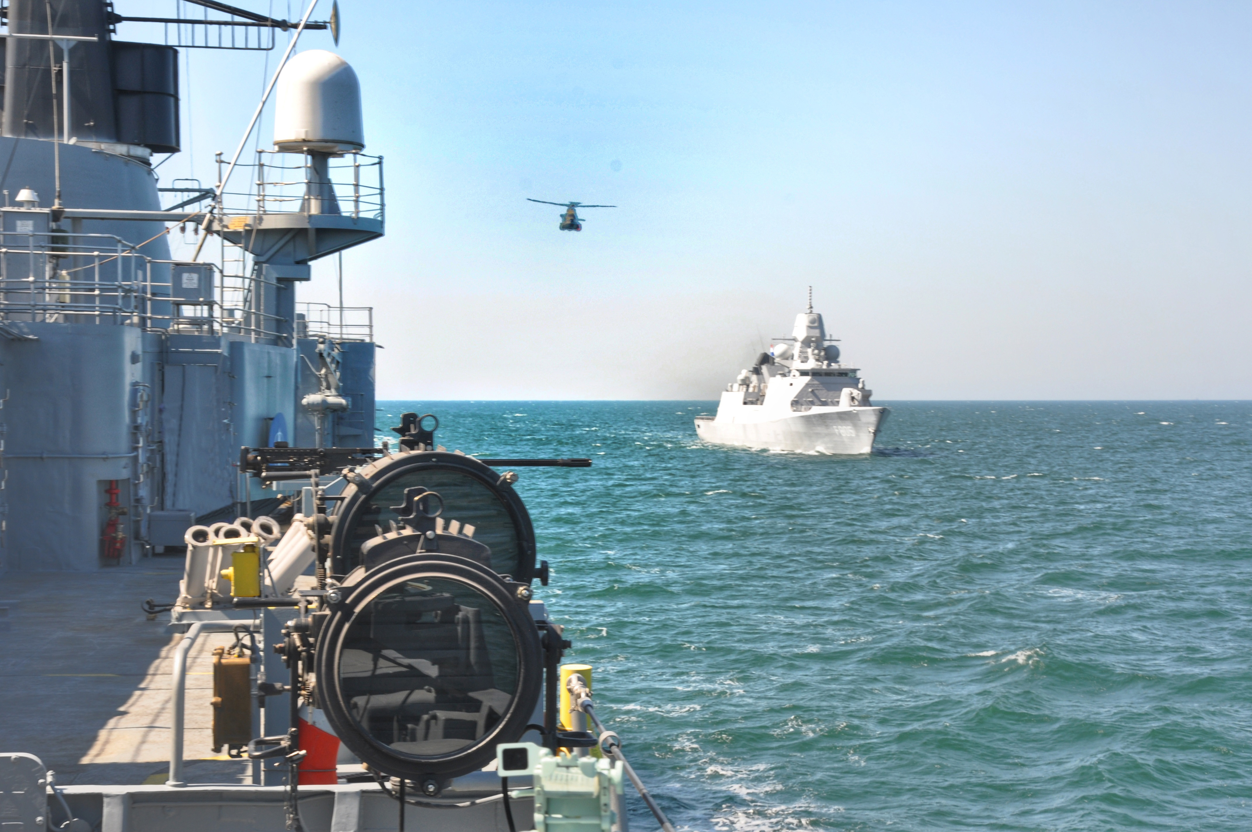 elicopter fregate evertsen maria