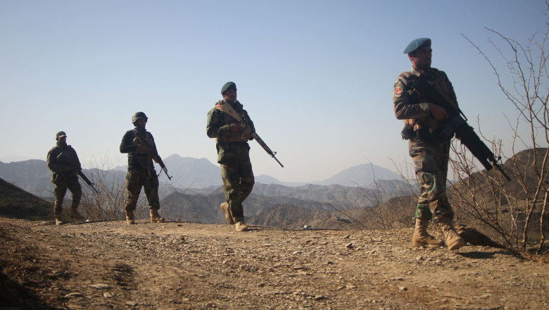 Soldați afgani