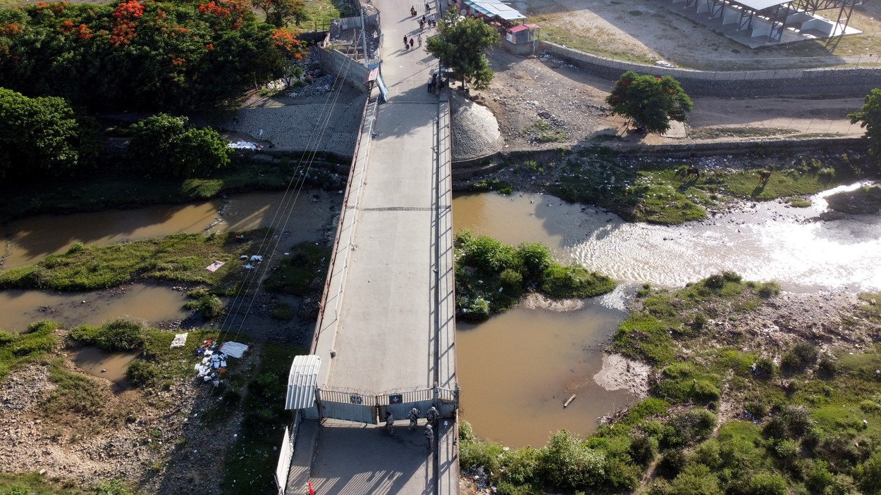 haiti granita cu rep dominicana inchisa profimedia