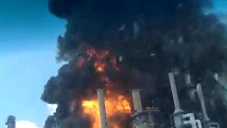 Explozie și incendiu la Rafinăria Petromidia din Năvodari,