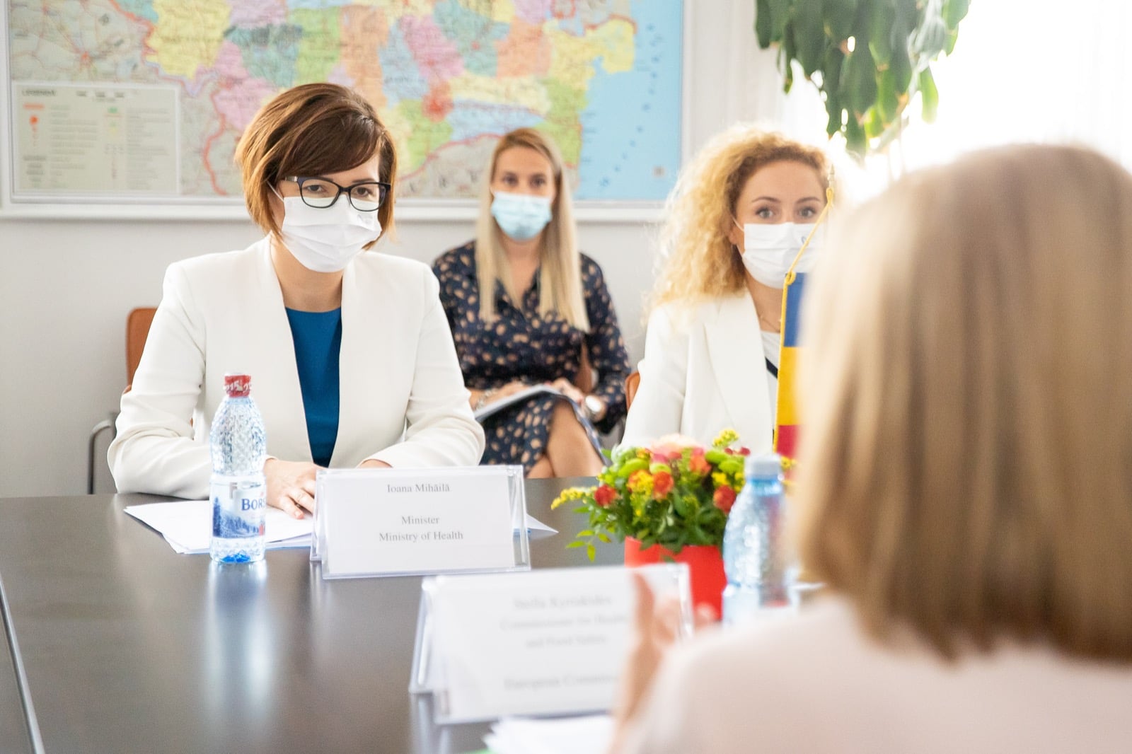 Ministrul Sănătății: Medicii de familie care merg acasă la pacienți pentru a-i vaccina anti-COVID vor primi mai mulți bani
