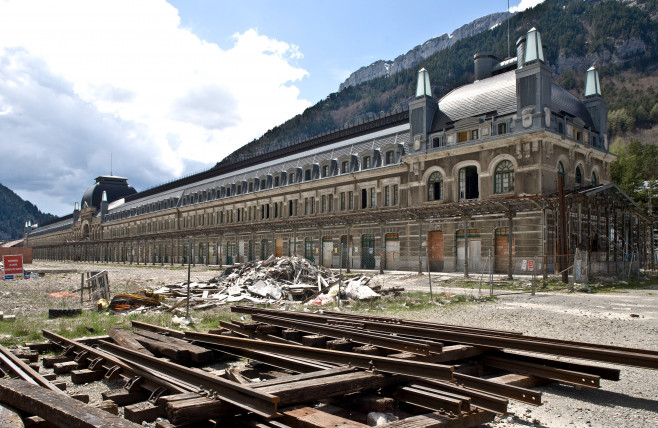 Canfranc Estación, Bahnhof, außen / Foto