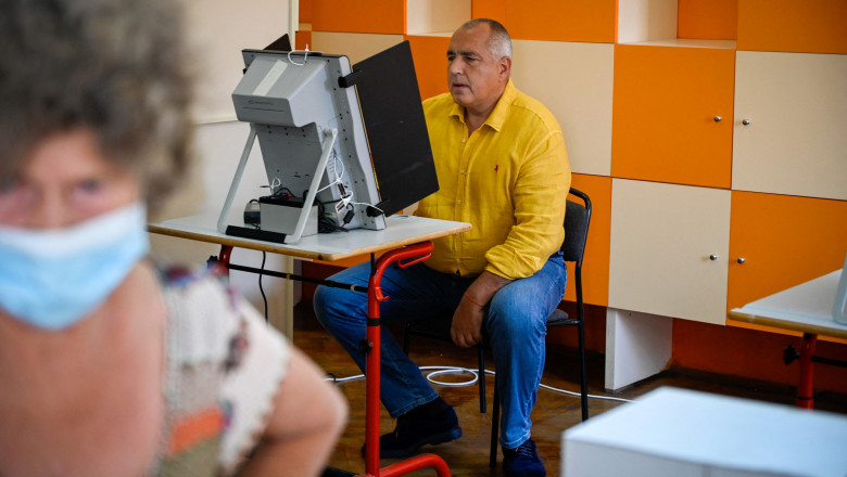 Fostul premier bulgar Boiko Borisov votează la alegerile parlamentare din Bulgaria