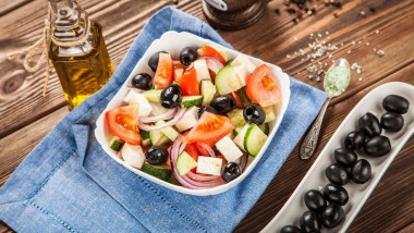 salata greceasca