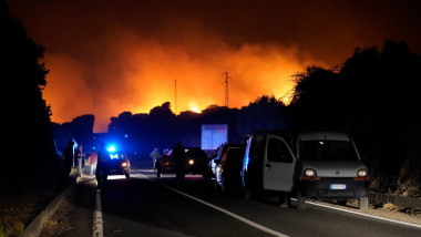 Incendii care devastează o parte a insulei Sardinia