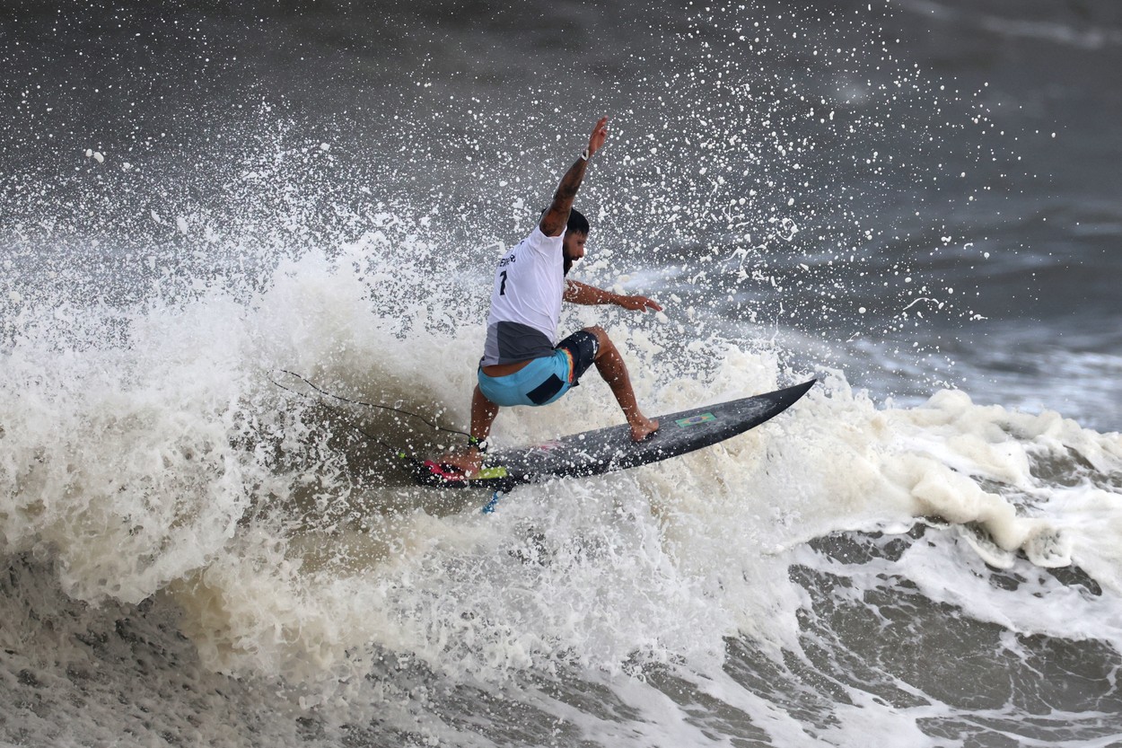 italo Ferreira jo2020 surfing 4profimedia