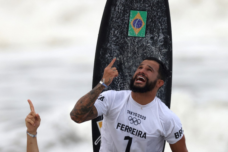 italo Ferreira jo2020 surfing 2profimedia