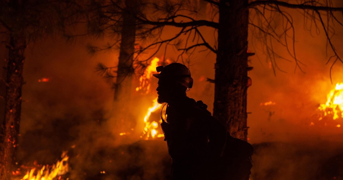 Stare de urgență în statul american New Jersey. Peste 3.000 de oameni evacuați din cauza unui incendiu de vegetație|EpicNews