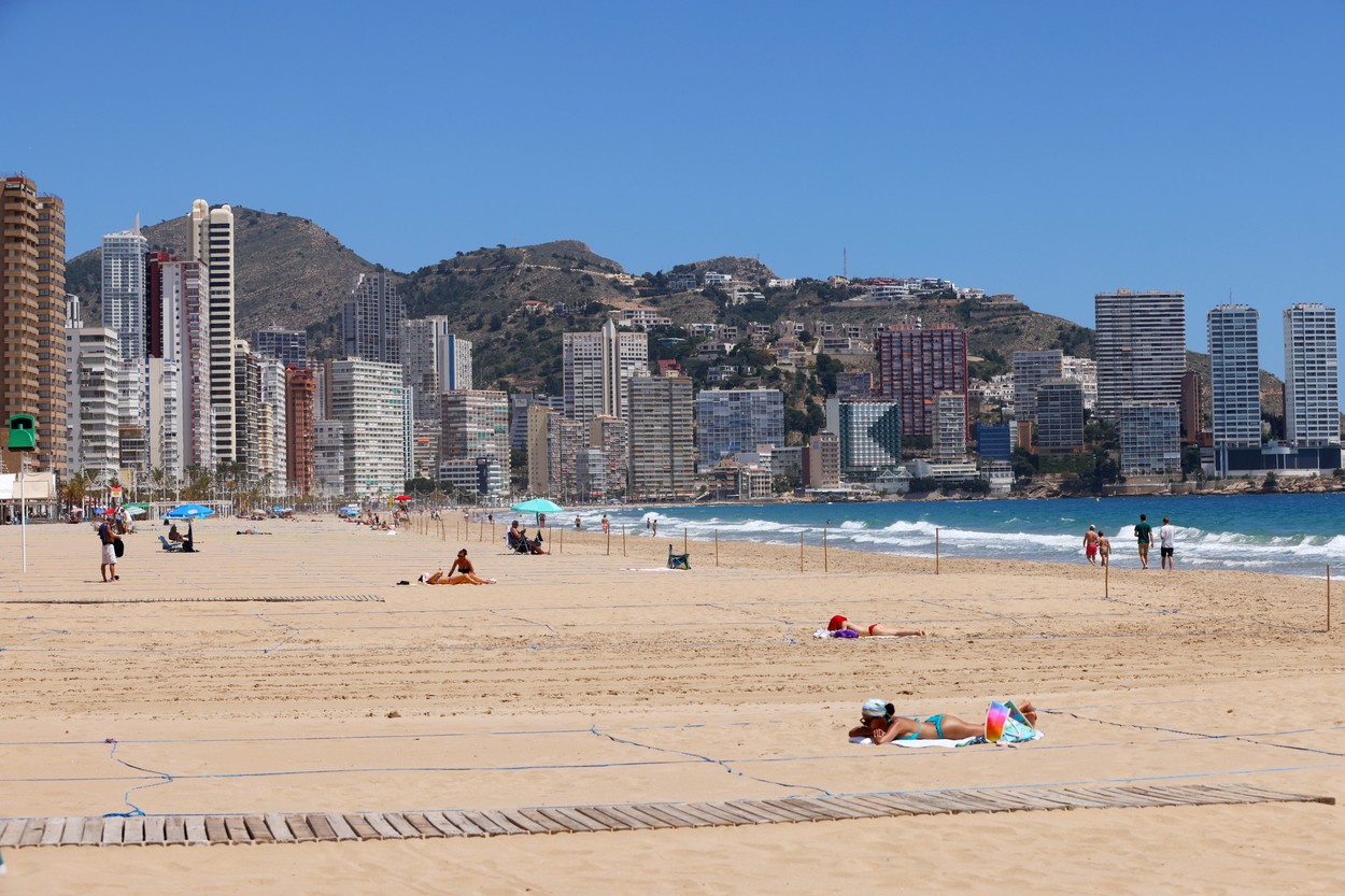 Benidorm is holding its breath on the news The EU is expected to sign off on plans for Britons who have had both jabs to fly to Spain & Europe without having to quarantine or take a Covid test.