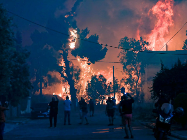 Η Ρουμανία θα στείλει πυροσβέστες στην Ελλάδα για να βοηθήσουν στην κατάσβεση των πυρκαγιών