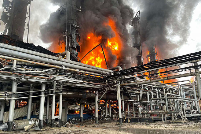 Novy Urengoy Condensate Treatment Plant catches fire