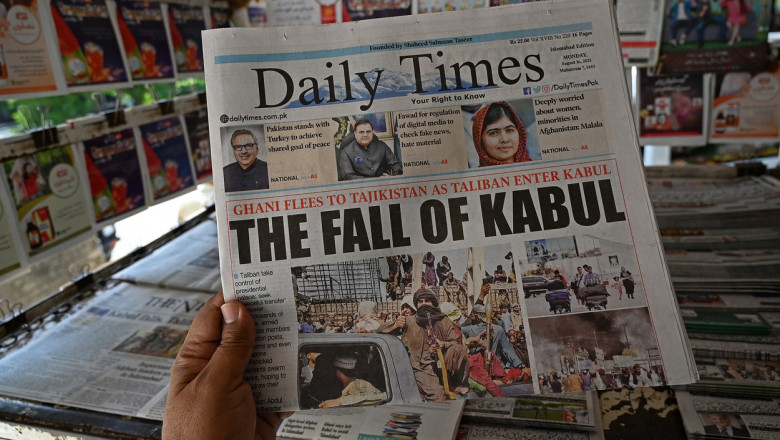 „Căderea Kabulului”, pe prima pagină a ziarului Daily Times după ofensiva prin care talibanii au preluat puterea în Afganistan