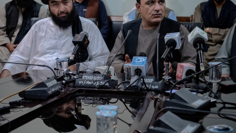 lideri talibani la o conferință de presă la Kandahar