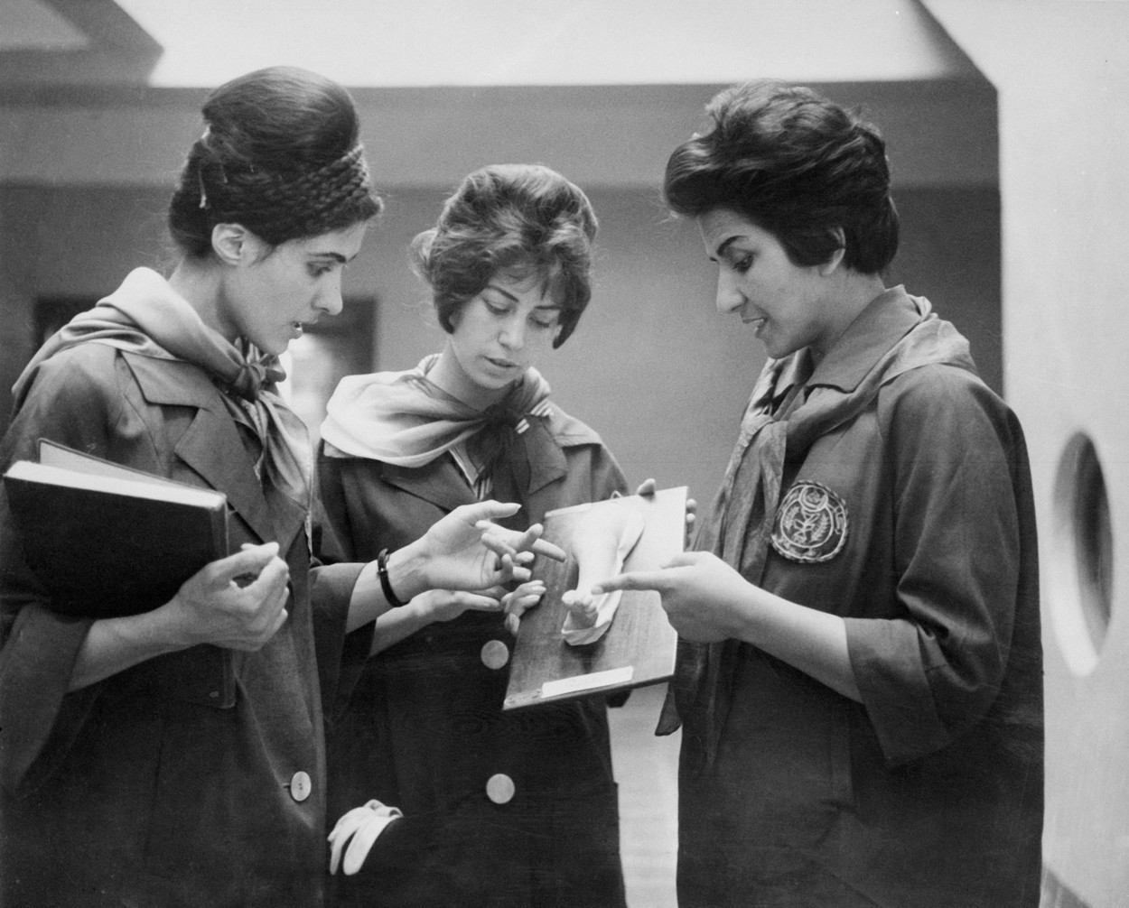 Afganistan înainte de războaie și regimuri extremiste anii 1960-70 (1)