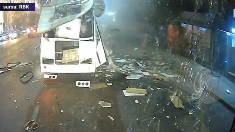 Momentul în care un autobuz explodează în Rusia