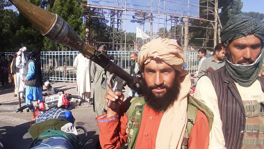 Luptător taliban