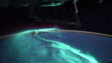 Aurora australă, văzută de pe Stația Spațială Internațională.