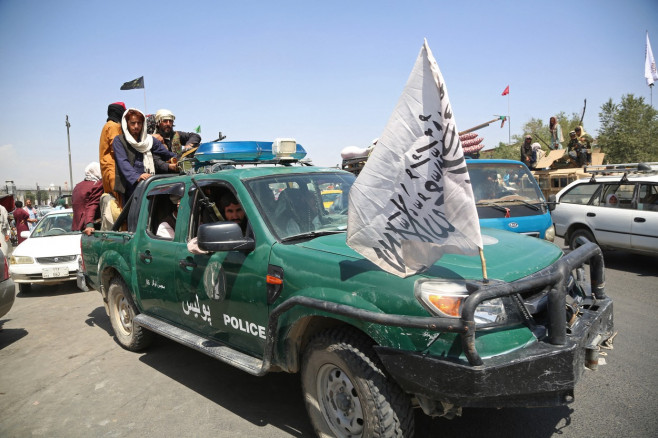 talibani patruland pe strazile din kabul profimedia-0627258326