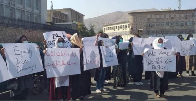 protest-femei-afgane-twitter