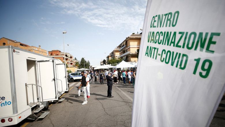 centru de vaccinare in italia