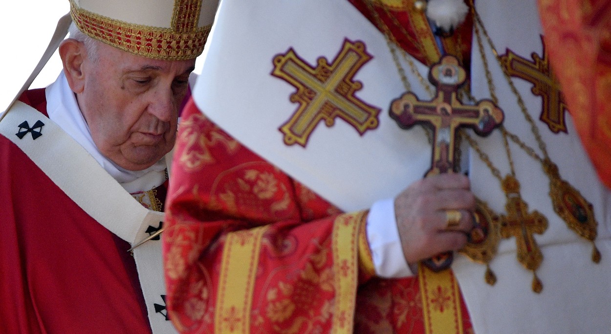 Papa Francisc spune că religia nu trebuie exploatată în scopuri politice. „Crucea nu este un steag pe care să-l fluturăm”