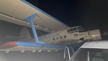avion AN-2 oprit de politia de frontiera din moldova
