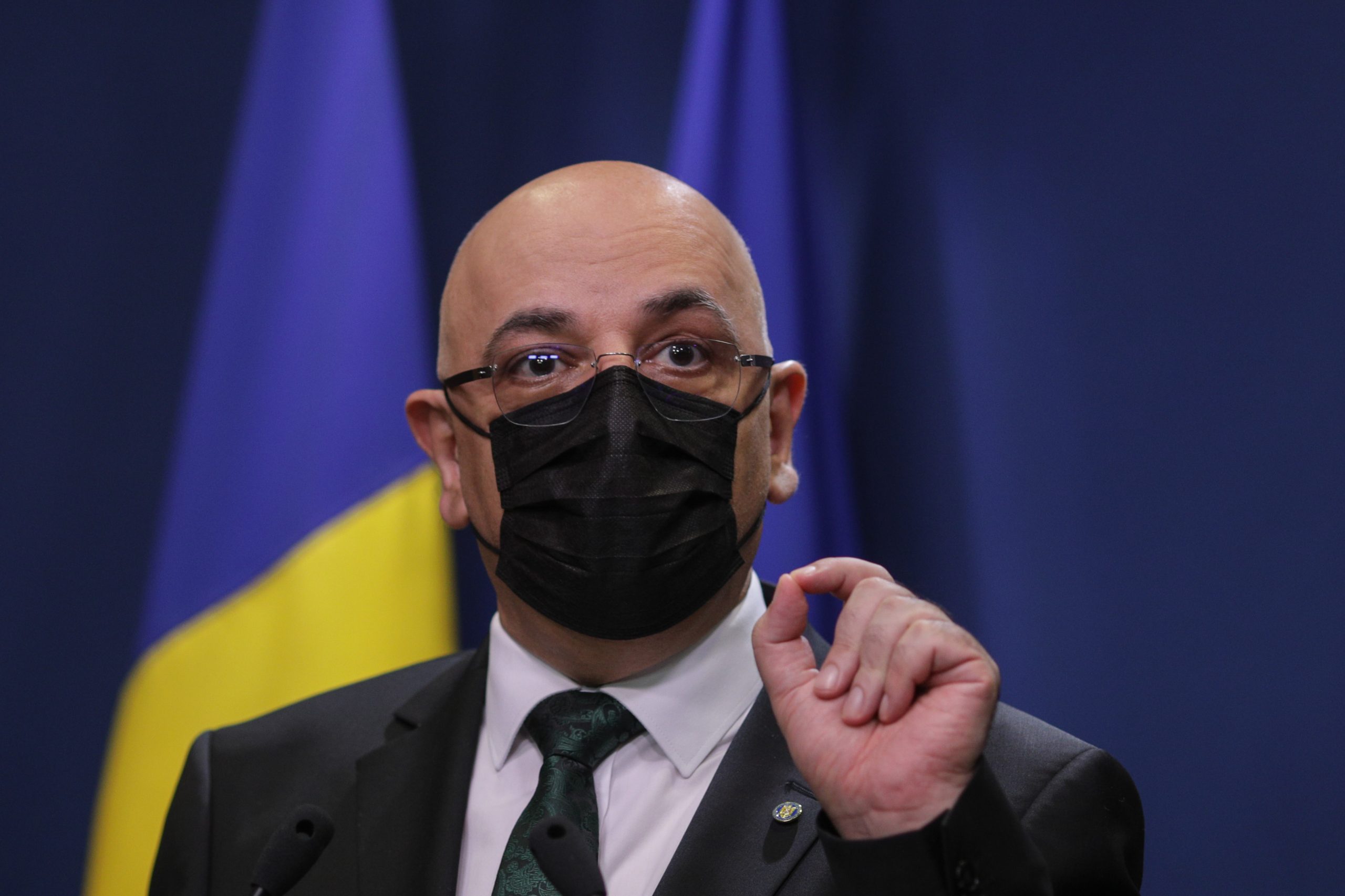 Raed Arafat: Vaccinare sau testare obligatorie, săptămânal, fără finanțare de la stat. Care sunt categoriile vizate