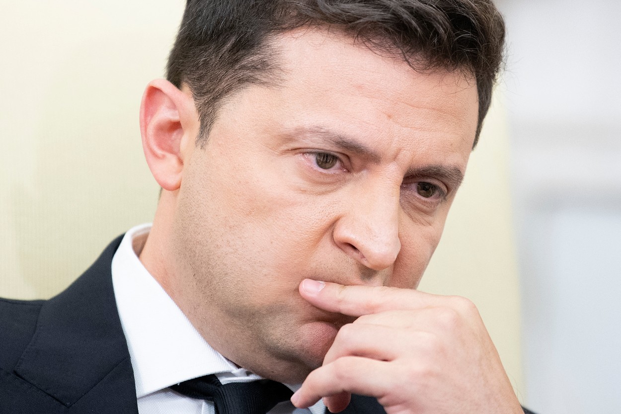 Zelensky sună liderii occidentali să le ceară sprijinul, în timp ce armata rusă încearcă să ocupe capitala Kiev